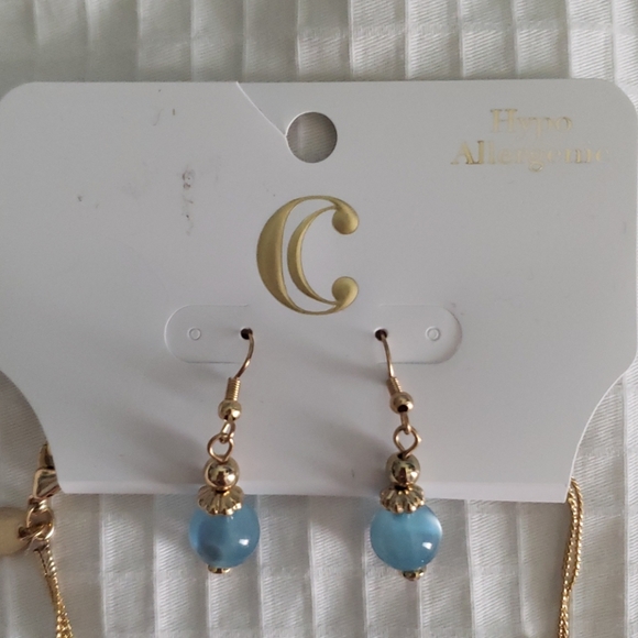 Charming Charlie Blue Tiered Necklace/earrings - Picture 4 of 5